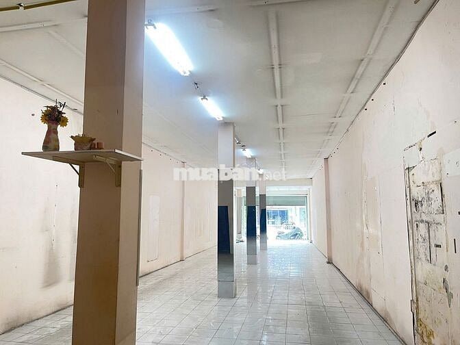 Mặt Tiền Đường Trường Chinh Diện Tích 5x32M Trống Suốt.