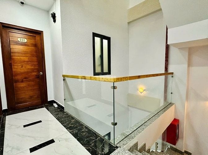 BÁN NHÀ MẶT TIỀN 541 ĐƯỜNG LẠC LONG QUÂN, P.10, Q. TÂN BÌNH 