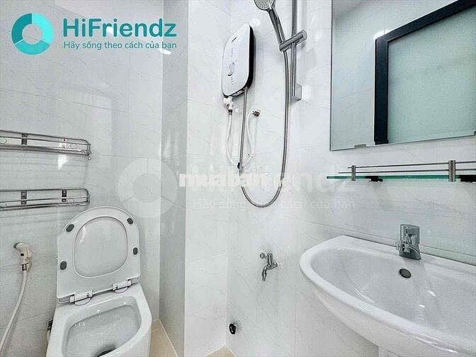 PHÒNG CỬA SỔ THOÁNG FULL NỘI THẤT MỚI NGAY HÀNG XANH - DỌN VÔ Ở NGAY