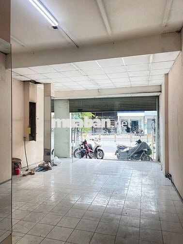 Mặt Tiền Đường Trường Chinh Diện Tích 5x32M Trống Suốt.