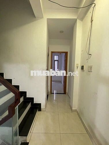 BÁN NHÀ 4 TẦNG, DT 35M2, HẺM XE HƠI THÔNG, NỞ HẬU, 4,78 TỶ CÒN TL