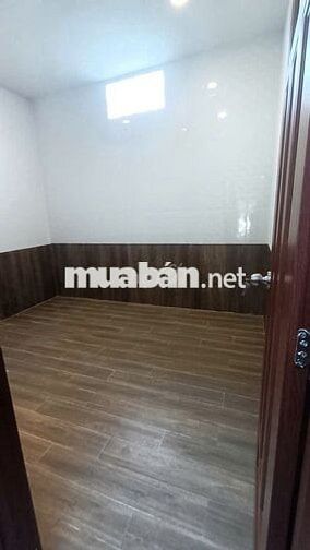cho thuê nhà 5 triệu 2 PN LỘ Ô TÔ ngang Cao Đẳng nghề