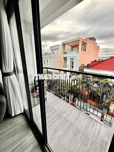Căn Hộ 1PN Ban Công 30m2 - Máy Giặt Riêng - Gần Ngã 4 Hàng Xanh
