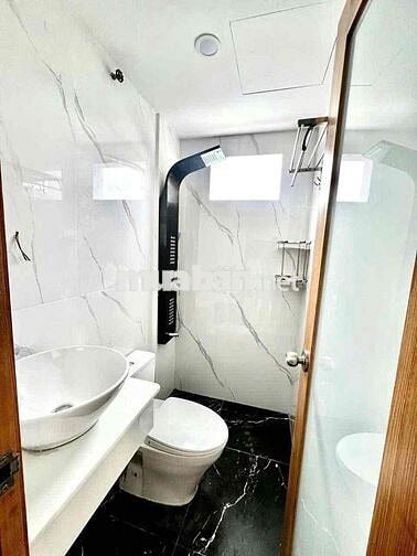 Căn Hộ 1PN Ban Công 30m2 - Máy Giặt Riêng - Gần Ngã 4 Hàng Xanh
