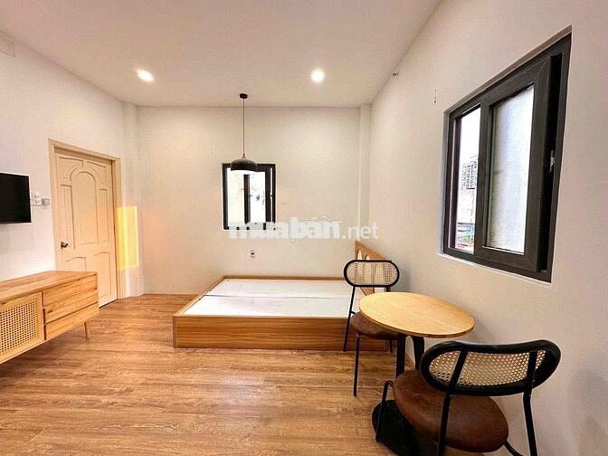 Căn Hộ Cách Bùi Viện 5 Bước Chân .... Nhận Khách Nước Ngoài 🔥🔥