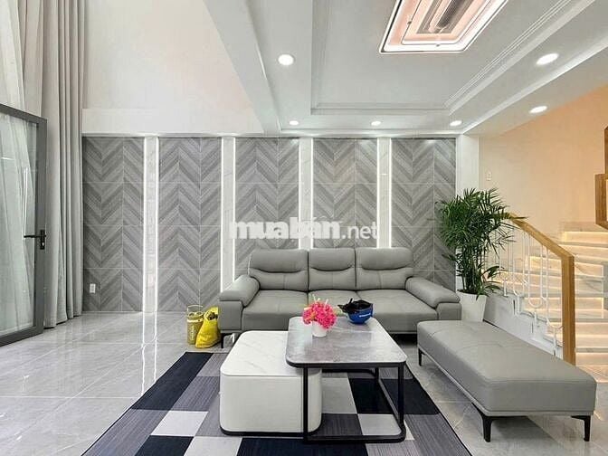 Nguyên căn Trương Hoàng Thanh P12, Tân Bình 5 tầng mới full nội thất