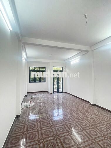 Mặt Tiền Đường Bàu Cát 1 Sát Đồng Đen, Phường 14 , Quận Tân Bình .