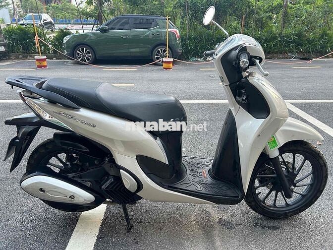 sh mode màu trà sữa nữ đi