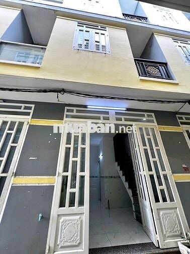 Bán căn này 1 trệt 2 lầu, 3WC , kiên cố, 465tr, cách đường lớn 50m
