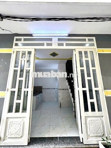 Bán căn này 1 trệt 2 lầu, 3WC , kiên cố, 465tr, cách đường lớn 50m