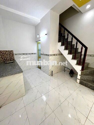 Bán căn này 1 trệt 2 lầu, 3WC , kiên cố, 465tr, cách đường lớn 50m