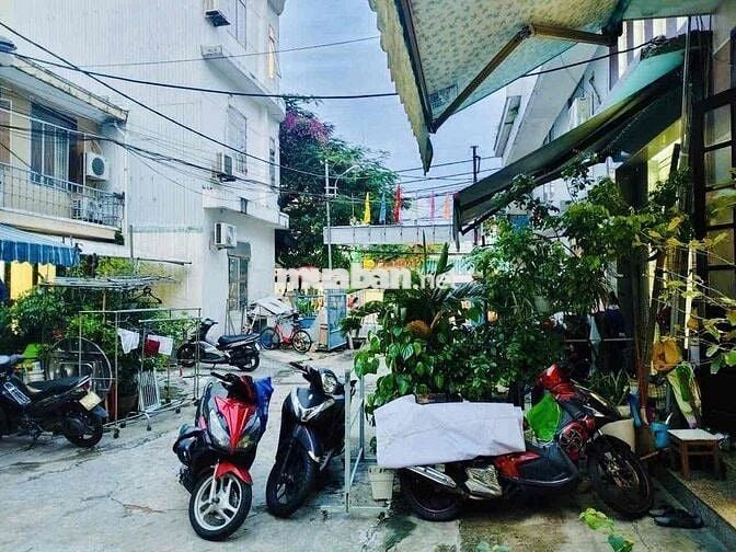 ĐẤT KIỆT NGUYỄN CHÍ THANH TẶNG NHÀ CẤP 4