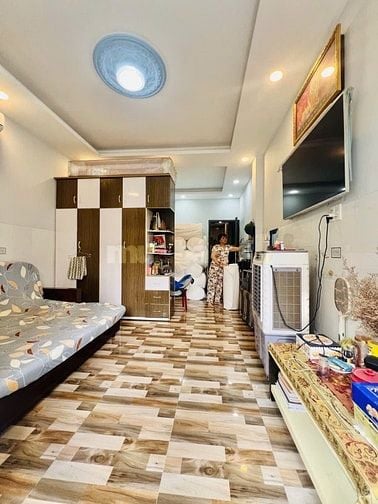 MẶT TIỀN NĂM CHÂU - 4 TẦNG - DT 72m2 ( 4m x 18m ) - 4PN
