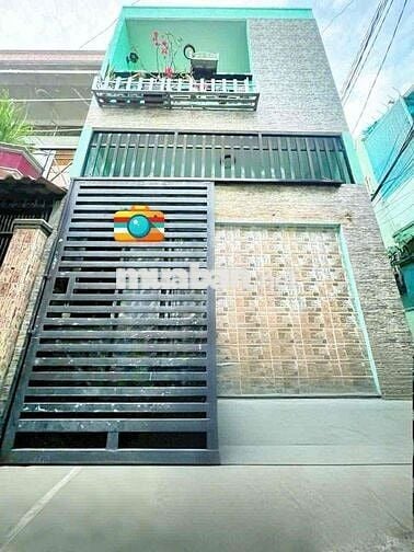 Nhà bán Tôn Đản Q4 khu này êm .Dành cho người trí thức.