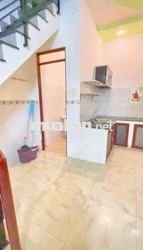 Nhà bán Tôn Đản Q4 khu này êm .Dành cho người trí thức.