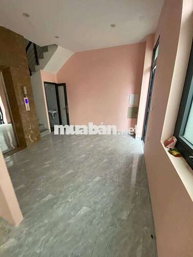 Cho thuê shophouse 5 tầng Vinhome  OCP 1 GL thang máy, giá chỉ 23tr/th