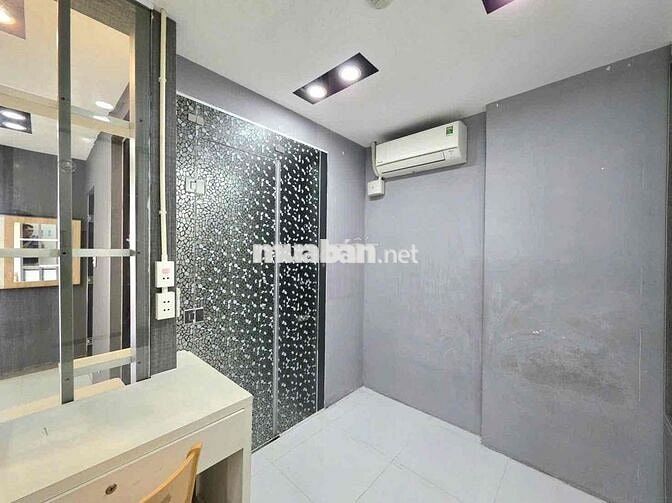 Cho thuê căn hộ 2PN 1WC. chung cư The Botanica. Phường 2 Tân Bình
