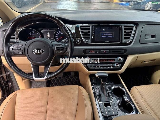 Kia Sedona 2019 2.2D full dầu, màu nâu,44.000 km