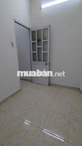 Cần cho thuê nhà 6PN CHDV- HBG P4 Quận 10