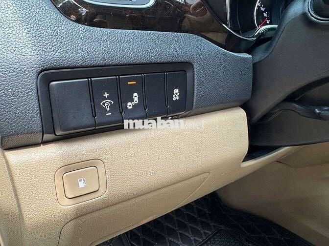 Kia Sedona 2019 2.2D full dầu, màu nâu,44.000 km