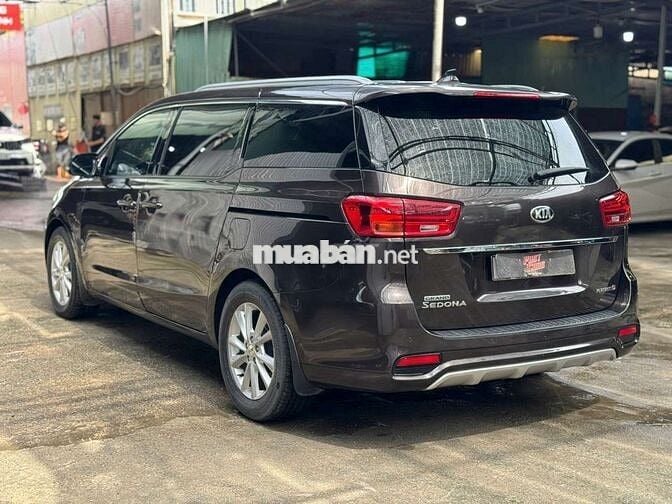 Kia Sedona 2019 2.2D full dầu, màu nâu,44.000 km
