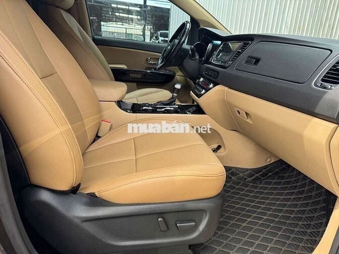Kia Sedona 2019 2.2D full dầu, màu nâu,44.000 km