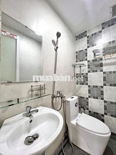 CĂN HỘ FULL NỘI THẤT NGAY CHỢ BÀU SEN GẦN ĐH SƯ PHẠM - ĐH SÀI GÒN