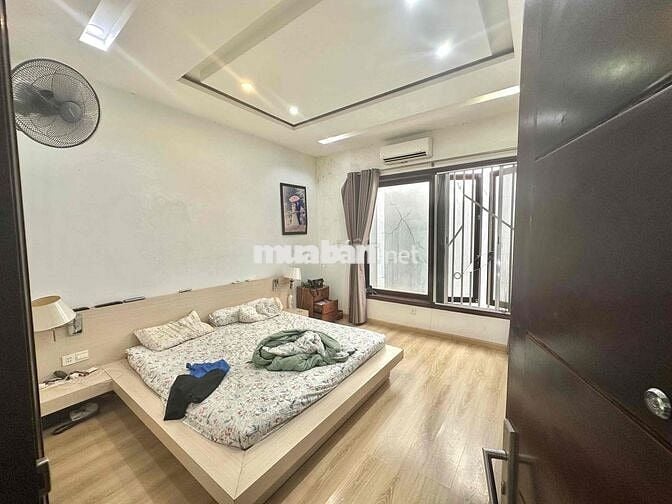 nhà nguyên căn Gần Nguyễn Văn Linh 4 PN - 4 Wc - gần Sân Bay