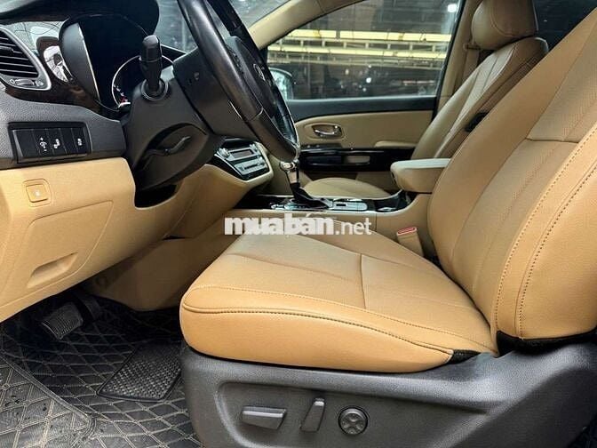 Kia Sedona 2019 2.2D full dầu, màu nâu,44.000 km