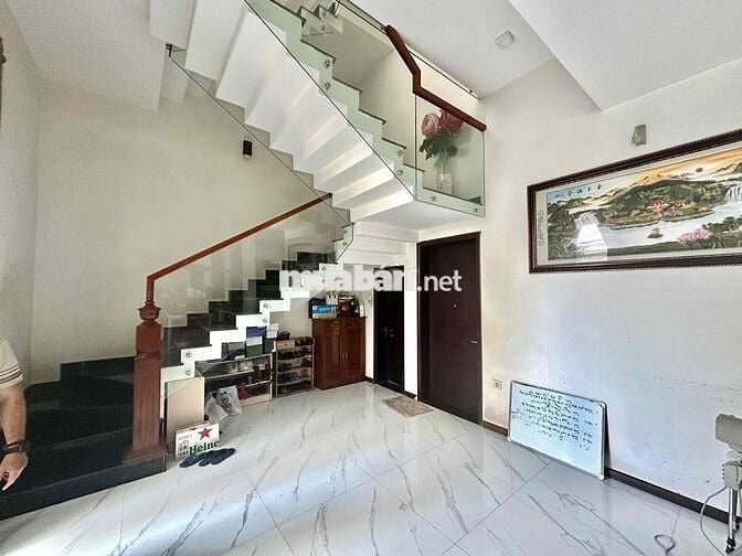 nhà nguyên căn Gần Nguyễn Văn Linh 4 PN - 4 Wc - gần Sân Bay