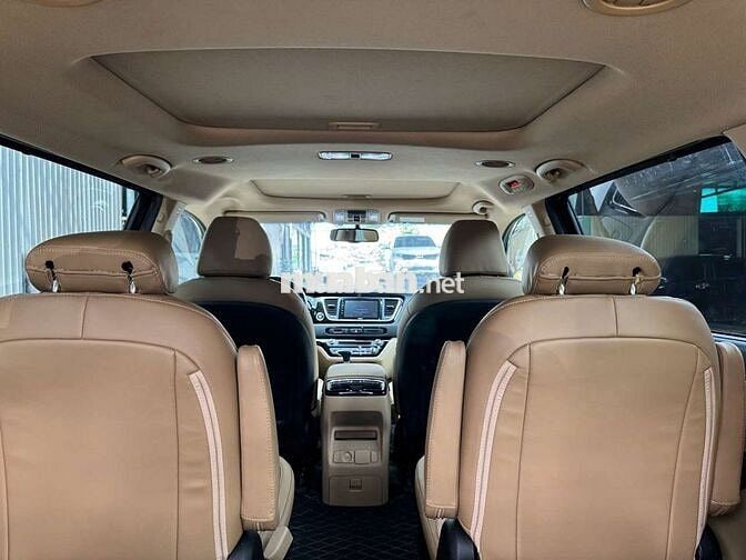 Kia Sedona 2019 2.2D full dầu, màu nâu,44.000 km