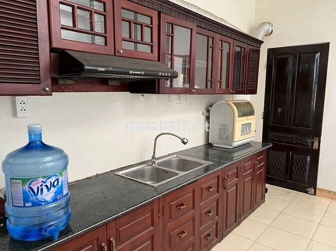 PHÒNG KHÉP KÍN, 25M2, FULL NỘI THẤT, BẾP ĂN RIÊNG, BẾN XE NƯỚC NGẦM