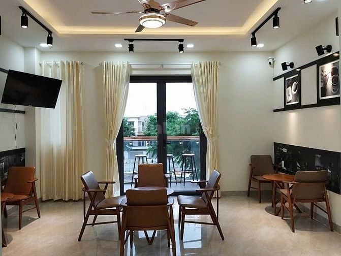 SANG NHƯỢNG QUÁN CAFE TẠI BÌNH CHÁNH.