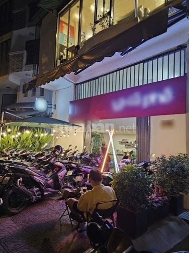 Sang quán cafe mặt tiền bờ kè, P.2, Phú Nhuận, đoạn sầm uất