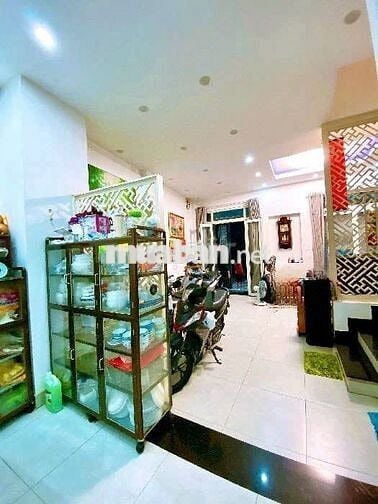 Cần bán Nhà hẻm xe tải Trường Thọ, Thủ Đức, ngang 6m, giá chỉ 8.4 tỷ