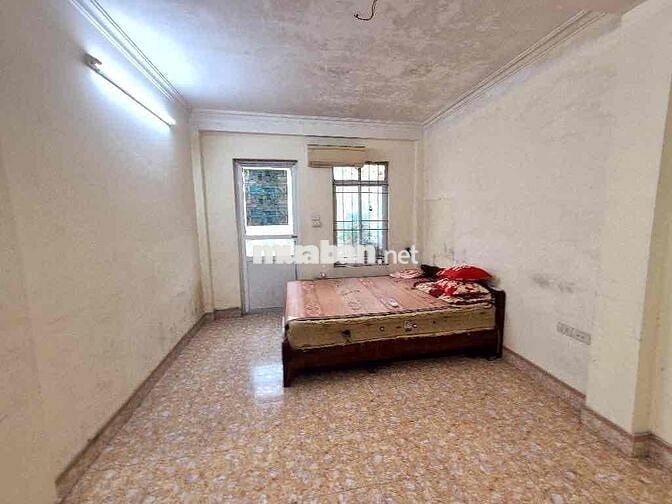Bán Nhà 50m² Mặt Tiền 5m Trước Sân Bóng Cầu Đơ – Xây 6 Tầng Thang Máy