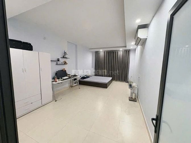 Bán nhà phố Định Công Thượng, Hoàng Mai, Dt 50m2, 5t, mt 4.5m, ở ngay.