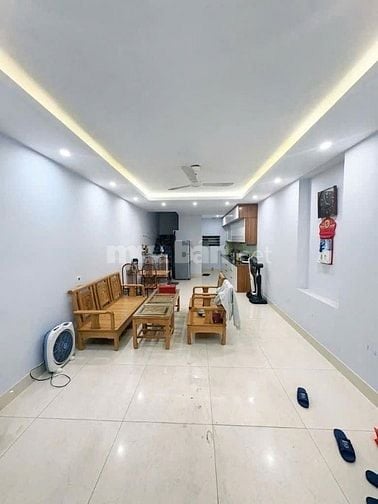 Bán nhà phố Định Công Thượng, Hoàng Mai, Dt 50m2, 5t, mt 4.5m, ở ngay.
