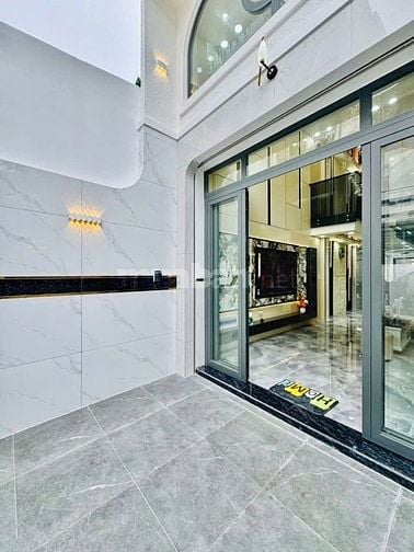 🔥 Bể nợ bán gấp – Nhà mới xây 6 tháng Dương Quảng Hàm, giá chỉ 5 tỷ!