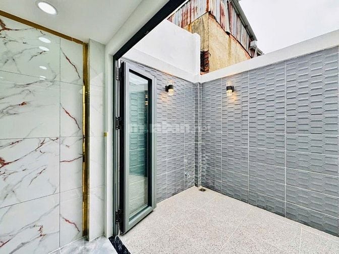 🔥 Bể nợ bán gấp – Nhà mới xây 6 tháng Dương Quảng Hàm, giá chỉ 5 tỷ!