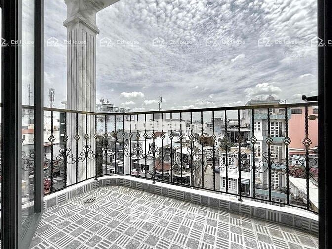 cho thuê Penthouse 1 phòng ngủ tách bếp ban công NGUYỄN THỊ NHỎ 10tr