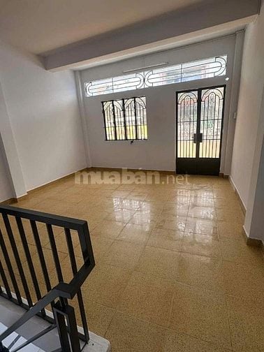 Cho thuê nhà mặt tiền Trần Văn Quang, P.10, Q.TB giá 17tr