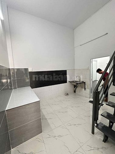 Cho thuê nhà mặt tiền Trần Văn Quang, P.10, Q.TB giá 17tr