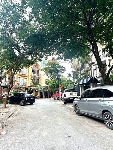 PHỐ HOÀNG LIỆT LINH ĐÀM _NHÀ ĐẸP SANG XỊN MỊN _Ở NGAY DT43m /5Tầng. Sổ