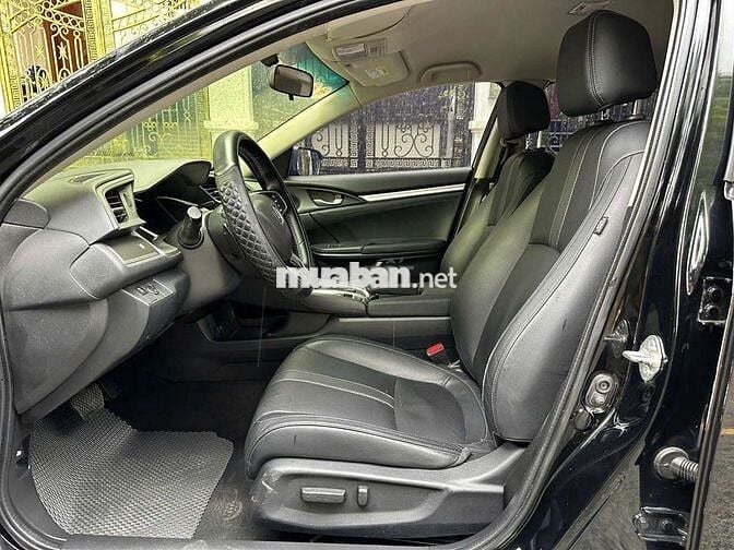 Chính chủ bán Honda Civic 1.8E 2017 nhập Thái