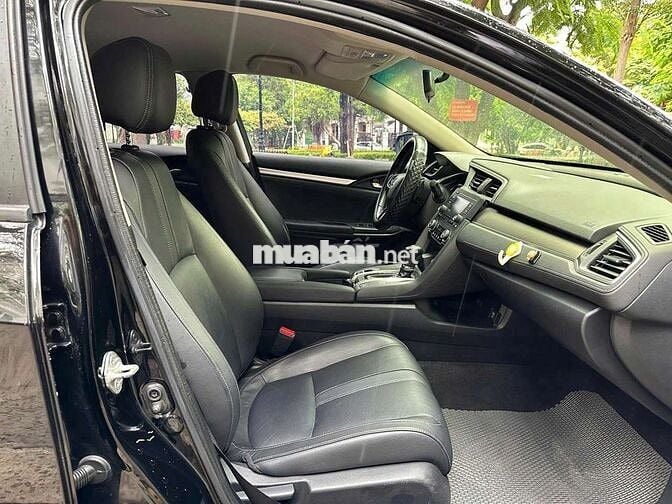 Chính chủ bán Honda Civic 1.8E 2017 nhập Thái