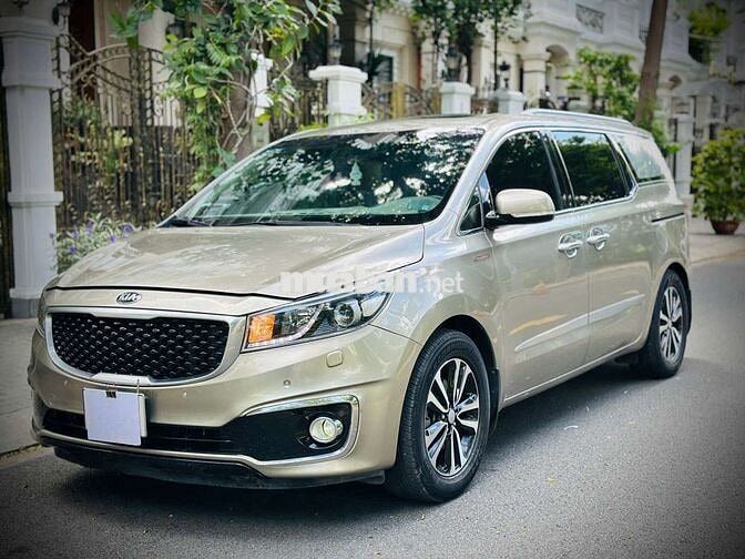 Chính chủ bán Kia Sedona full dầu 2016 lướt 8 vạn