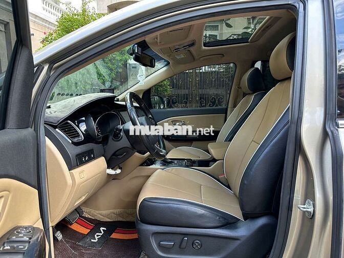 Chính chủ bán Kia Sedona full dầu 2016 lướt 8 vạn