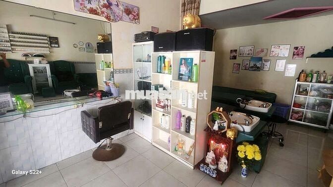 SANG TIỆM TÓC MẶT BẰNG ĐẸP GIÁ RẺ