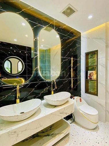 Cô mai về quê sinh sống bán gấp căn nhà ở Chu Văn An, P.12, Bình Thạnh